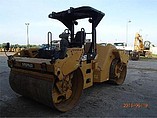 2010 CATERPILLAR CB64 Photo #1