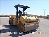 08 CATERPILLAR CB-564D