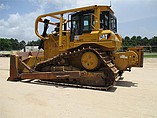 11 CATERPILLAR D6T XL