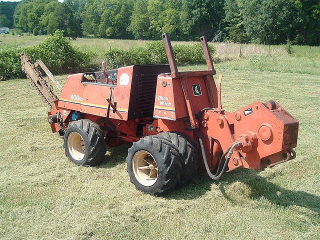 1995 DITCH WITCH 400SX Photo