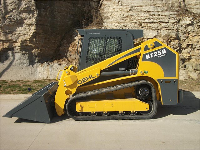 2014 GEHL RT250 Photo