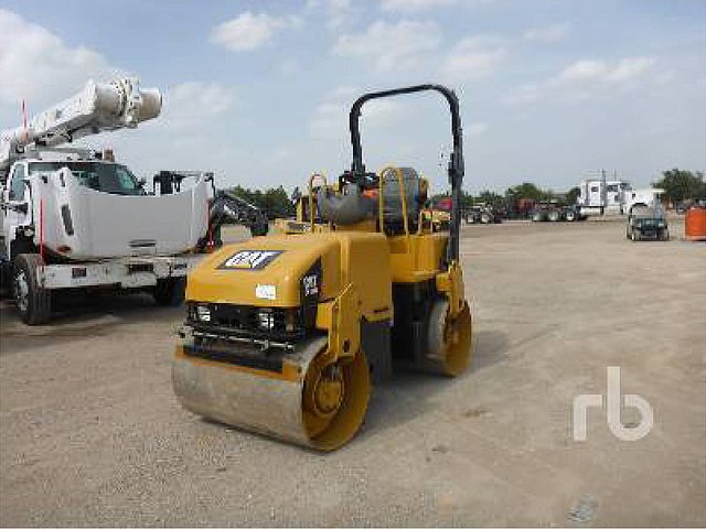 2006 CATERPILLAR CB-224E Photo