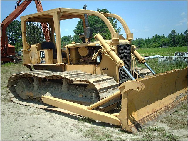 1975 CATERPILLAR D5 LGP Photo