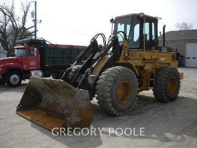 1993 CATERPILLAR IT28F Photo