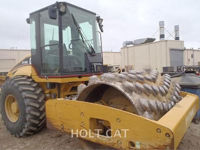2006 CATERPILLAR CP563E Photo