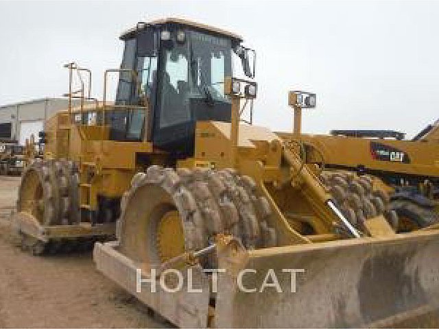 12 CATERPILLAR 825H
