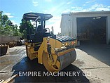 2013 CATERPILLAR CB44B Photo #3