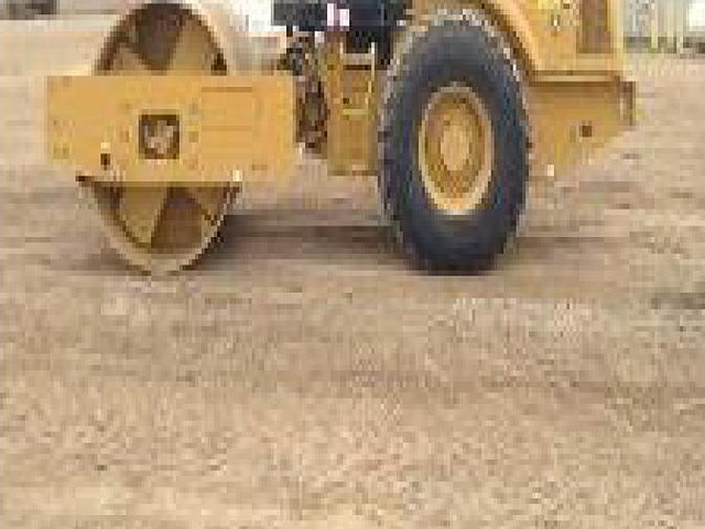 2012 CATERPILLAR CS56B Photo