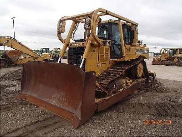 2007 CATERPILLAR D6R XL III Photo