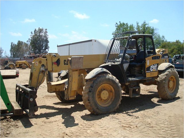 2003 CATERPILLAR TH460B Photo