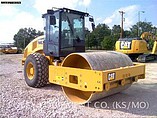 12 CATERPILLAR CS56B