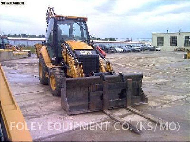 13 CATERPILLAR 420F IT
