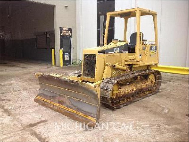 1988 CATERPILLAR D3C Photo