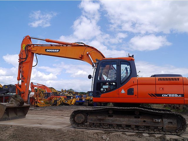 2012 DOOSAN DX225 LC Photo