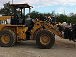 2005 CATERPILLAR 924G Photo #2