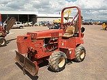 2004 DITCH WITCH 3700 Photo #3