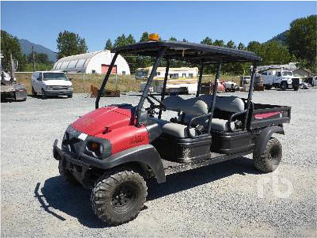 2010 CLUB CAR XRT1550 Photo