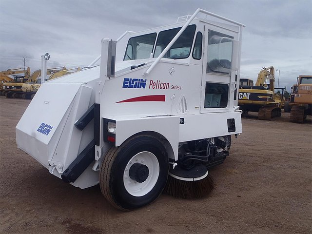 ELGIN PELICAN Photo