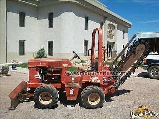 DITCH WITCH 3700DD Photo