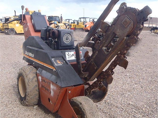1988 DITCH WITCH 1010K Photo