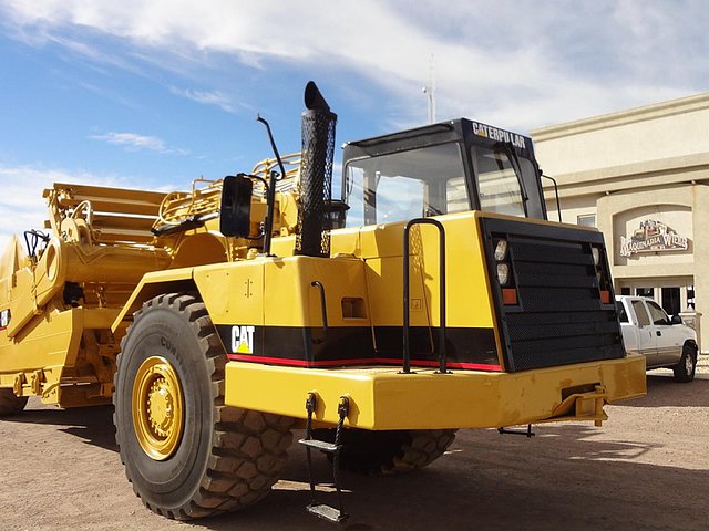 2001 CATERPILLAR 615C II Photo