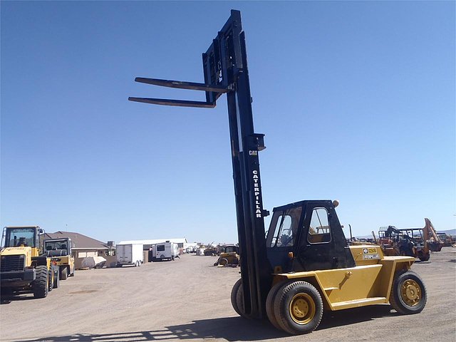 CATERPILLAR V25D Photo