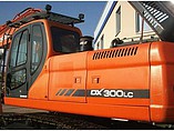2009 DOOSAN DX300 LC Photo #2