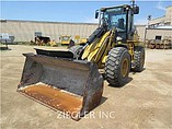 10 CATERPILLAR 930H
