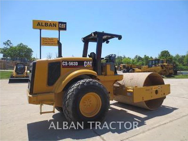 1999 CATERPILLAR CS-563DA Photo