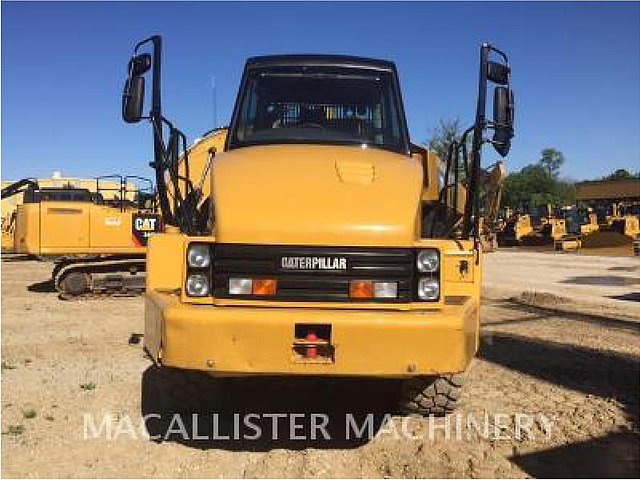 2013 CATERPILLAR 730 Photo