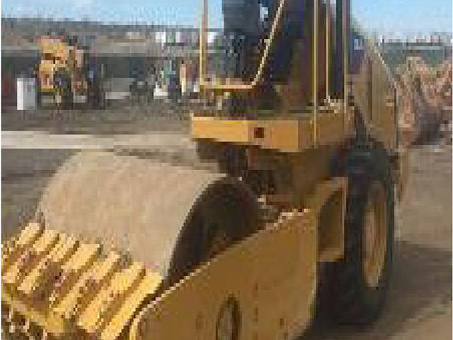 2011 CATERPILLAR CS44 Photo