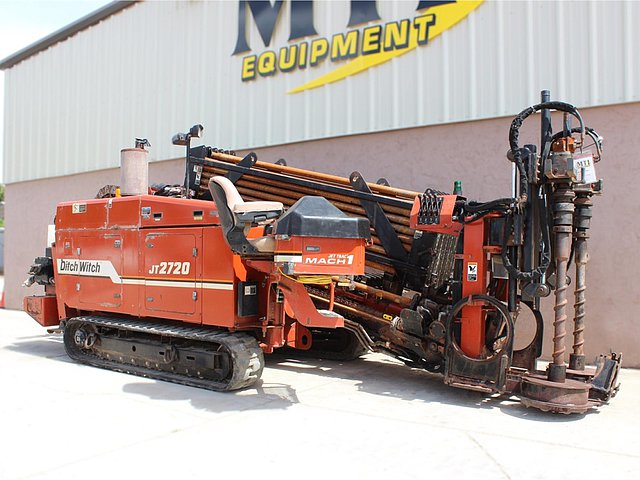 2001 DITCH WITCH JT2720 MACH 1 Photo