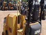 2011 CATERPILLAR CB24 Photo #3