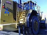 2012 CATERPILLAR 988H Photo #2
