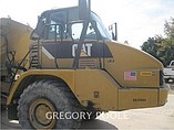 08 CATERPILLAR 725