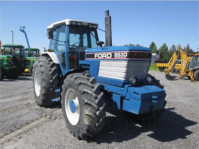 FORD 8830 Photo