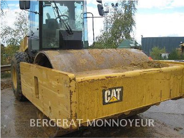 13 CATERPILLAR CS76B