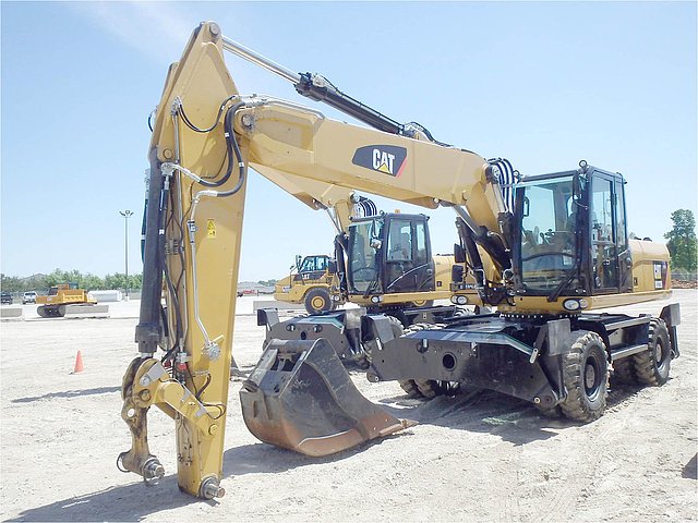 2013 CATERPILLAR M322D Photo