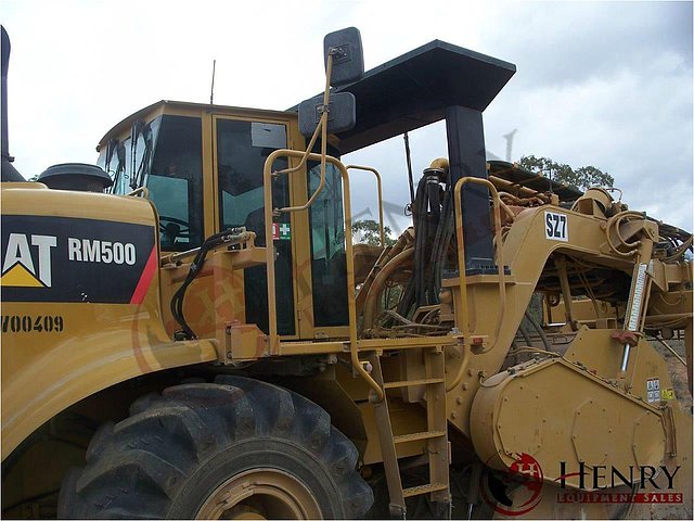 11 CATERPILLAR RM-500