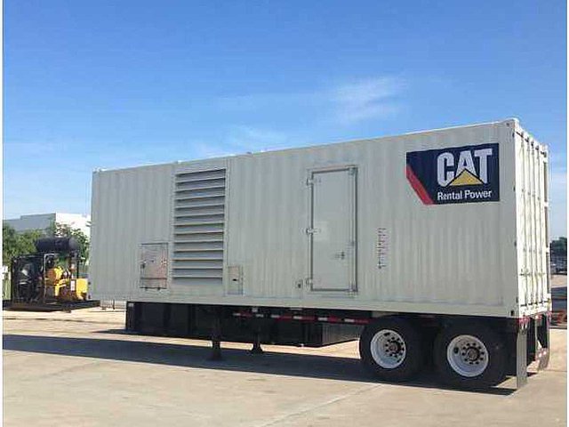 06 CATERPILLAR XQ1000