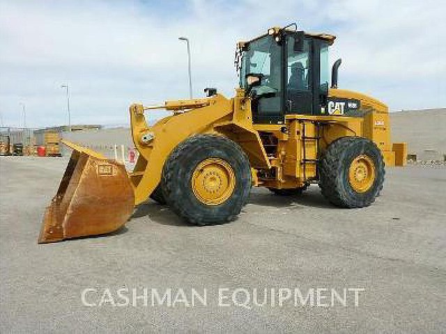 2011 CATERPILLAR 938H Photo