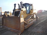 11 CATERPILLAR D6T XL
