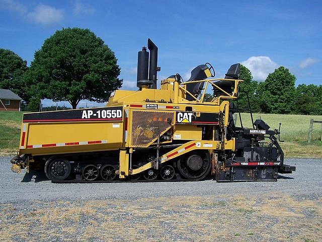 2005 CATERPILLAR AP-1055D Photo