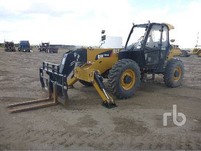 13 CATERPILLAR TH514C