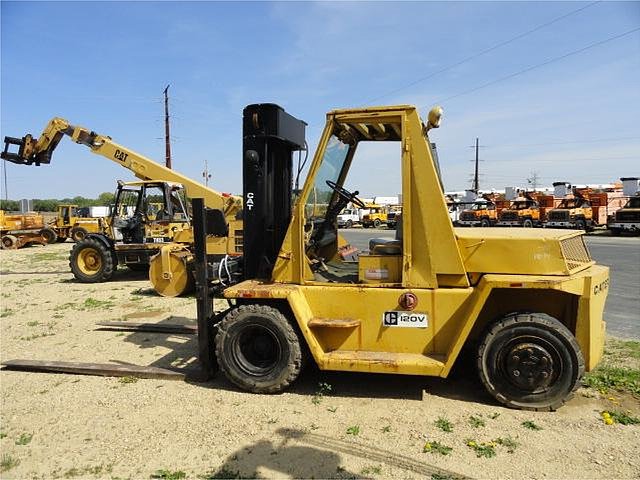 CATERPILLAR V120 Photo