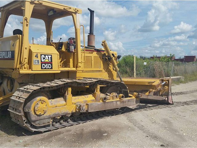 1991 CATERPILLAR D6D Photo