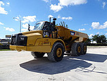 12 CATERPILLAR 740B