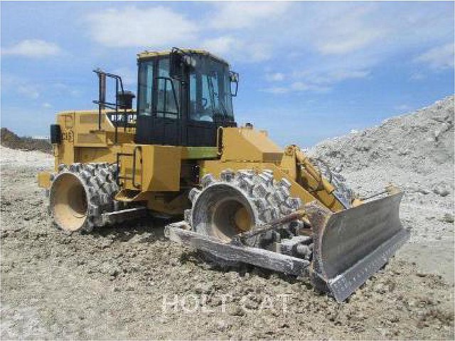 2009 CATERPILLAR 815F II Photo