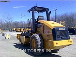 2013 CATERPILLAR CP44 Photo #4