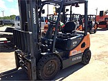 2010 DOOSAN D25S-5 Photo #3
